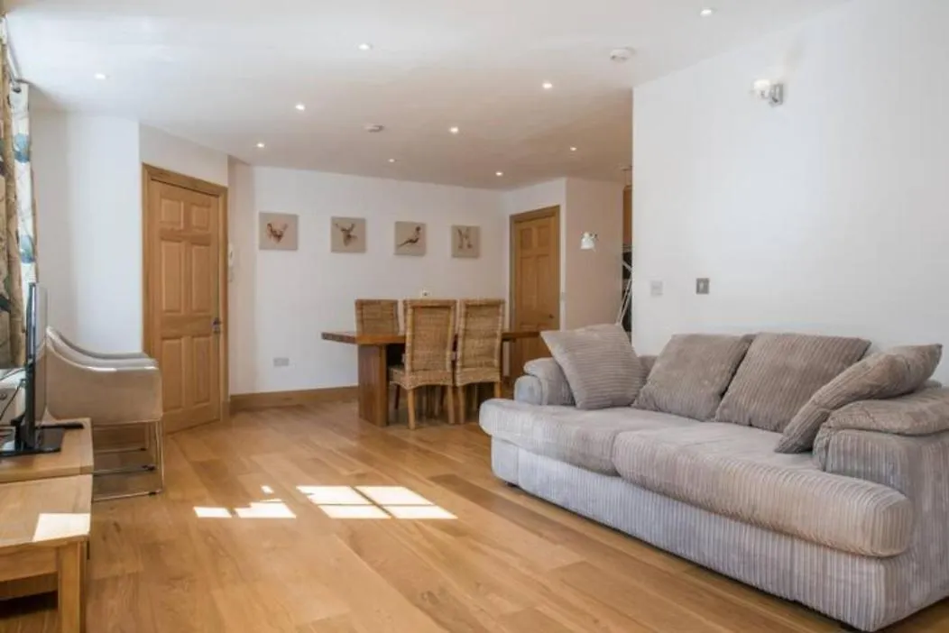 Luxury Flat, 20 Minutes By Train From Edinburgh Apartment Inverkeithing